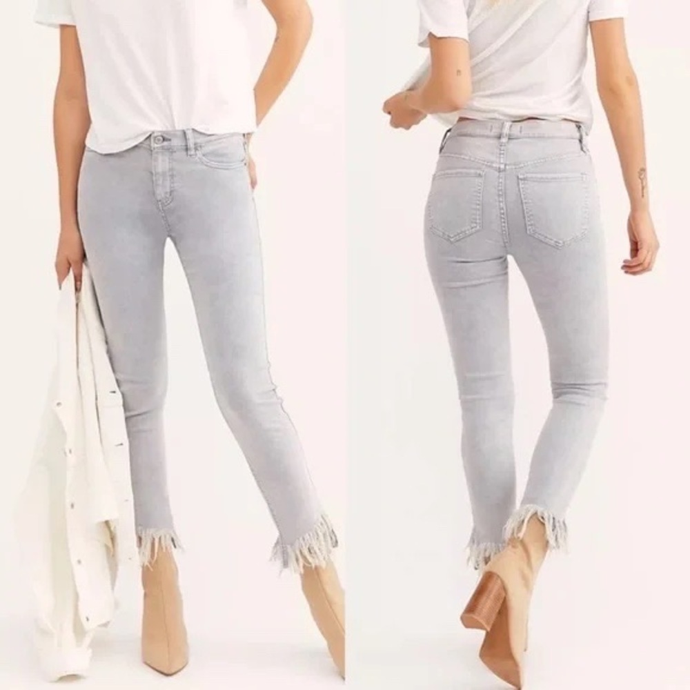 Free People “Great Heights” Frayed Hem Skinny Jeans